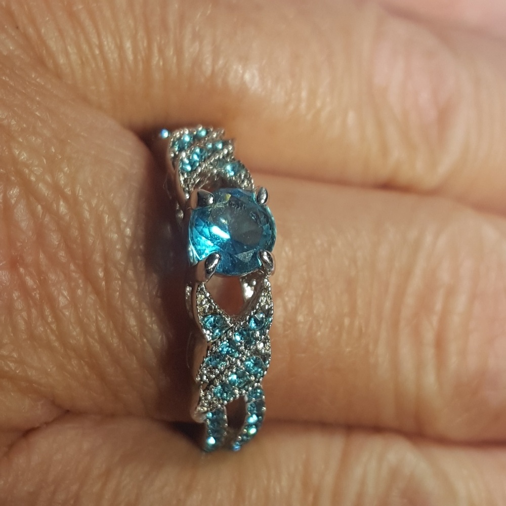 Light blue crystal and silver ring. Size 10